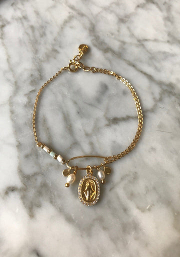 white  virgin mary  stunning  simple  pendant  pearls  mother-of-pearl  medal  meaningful  jewelry  jewellery  gold  cute  chic  charm  bracelets  bracelet  bijoux  beads